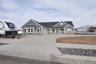 382 S 4350 W, Ogden, UT 84404 - Photo 2