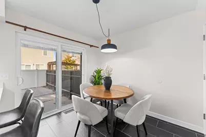 857 E 575 N, Layton, UT 84041 - Photo 6