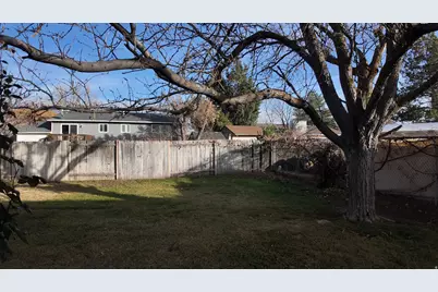 5987 S Blue Stone Cir, Murray, UT 84123 - Photo 16