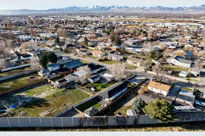 6375 S Malstrom Ln, Murray, UT 84107 - Photo 40