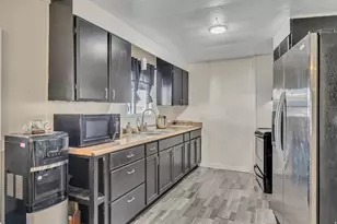 286 N Lionel St W, North Salt Lake, UT 84054 - Photo 2