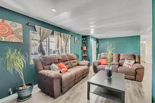 286 N Lionel St W, North Salt Lake, UT 84054 - Photo 4