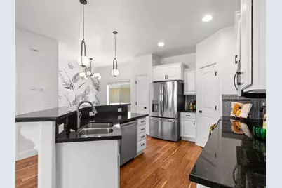 10919 Town Center Blvd, Highland, UT 84003 - Photo 16