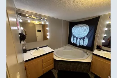 935 E 3000 N #27, Layton, UT 84040 - Photo 8