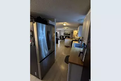 935 E 3000 N #27, Layton, UT 84040 - Photo 4