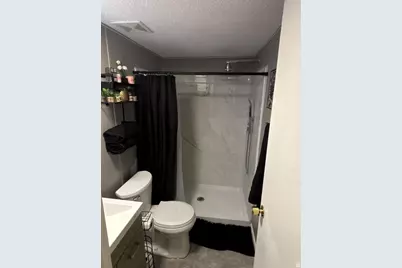 935 E 3000 N #27, Layton, UT 84040 - Photo 6