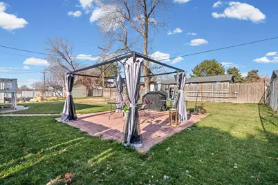 1648 W 1920 N, Layton, UT 84041 - Photo 20