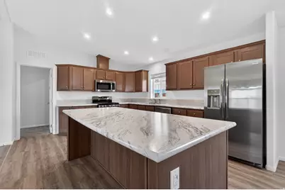 1700 W 2700 N #123, Pleasant View, UT 84404 - Photo 8