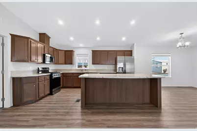 1700 W 2700 N #123, Pleasant View, UT 84404 - Photo 6