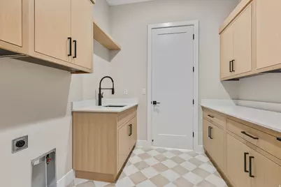 997 W 1800 S, Hurricane, UT 84737 - Photo 28