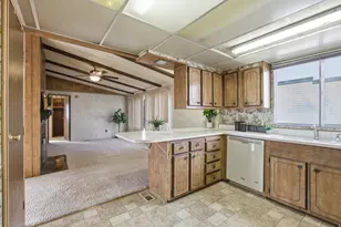 250 N 200 W, Roosevelt, UT 84066 - Photo 12