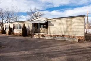 250 N 200 W, Roosevelt, UT 84066 - Photo 2