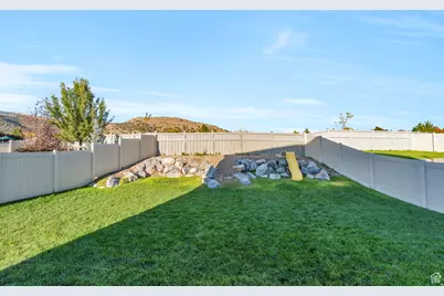 7523 N Evans Ranch Dr E, Eagle Mountain, UT 84005 - Photo 4