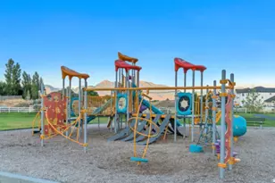 7523 N Evans Ranch Dr E, Eagle Mountain, UT 84005 - Photo 32