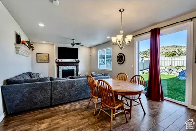 7523 N Evans Ranch Dr E, Eagle Mountain, UT 84005 - Photo 10