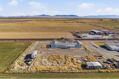 1025 N Main St, Hinckley, UT 84635 - Photo 2