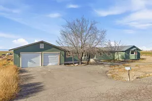 1025 N Main St, Hinckley, UT 84635 - Photo 28