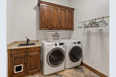 946 S Meadow Lark Ln E, Huntsville, UT 84317 - Photo 46