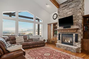 946 S Meadow Lark Ln E, Huntsville, UT 84317 - Photo 18