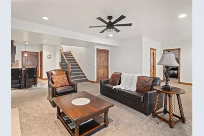 946 S Meadow Lark Ln E, Huntsville, UT 84317 - Photo 52