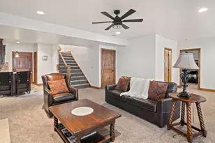 946 S Meadow Lark Ln E, Huntsville, UT 84317 - Photo 52