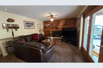 11077 S Susan Dr E, Sandy, UT 84092 - Photo 14