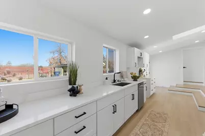 9886 S Antimony Ln, Sandy, UT 84094 - Photo 8