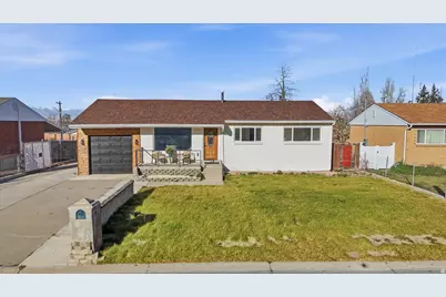 9886 S Antimony Ln, Sandy, UT 84094 - Photo 2