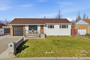 9886 S Antimony Ln, Sandy, UT 84094 - Photo 2