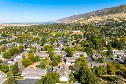 833 N Lakeside Ln W, Centerville, UT 84014 - Photo 20