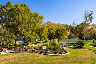 833 N Lakeside Ln W, Centerville, UT 84014 - Photo 16