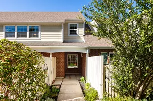 833 N Lakeside Ln W, Centerville, UT 84014 - Photo 1