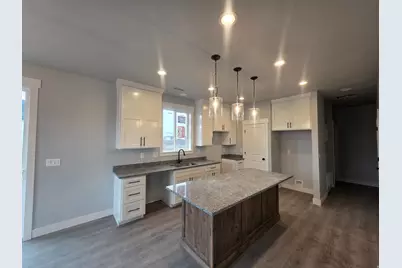 228 W 1300 S #16, Tremonton, UT 84337 - Photo 2