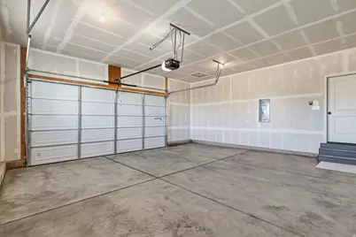 661 W 20 N, Hyrum, UT 84319 - Photo 26