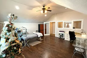 2058 Comanche Way, Farmington, UT 84025 - Photo 8