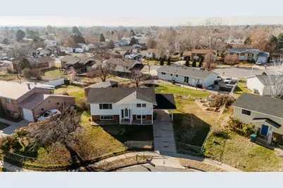 1183 N 200 E, Layton, UT 84041 - Photo 2