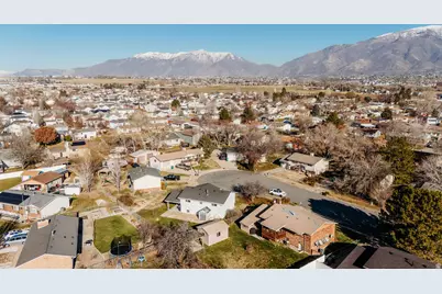 1183 N 200 E, Layton, UT 84041 - Photo 34