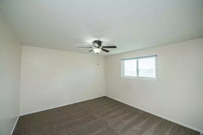 1183 N 200 E, Layton, UT 84041 - Photo 16