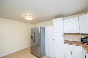 1183 N 200 E, Layton, UT 84041 - Photo 12