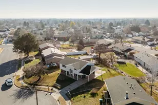 1183 N 200 E, Layton, UT 84041 - Photo 4