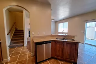 1238 N Baycrest Dr E, Saratoga Springs, UT 84045 - Photo 12