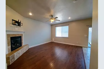 1238 N Baycrest Dr E, Saratoga Springs, UT 84045 - Photo 6