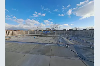 1238 N Baycrest Dr E, Saratoga Springs, UT 84045 - Photo 28