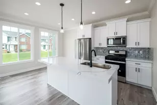 8807 S Cy's Park Ln E, Sandy, UT 84070 - Photo 4