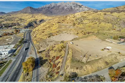 5600 N Canyon Rd E, Provo, UT 84604 - Photo 18