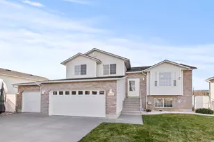 3077 W 4650 S, Roy, UT 84067 - Photo 6