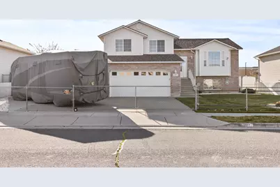 3077 W 4650 S, Roy, UT 84067 - Photo 4