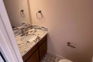 556 N Fairfield Rd, Layton, UT 84041 - Photo 2