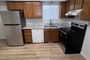 556 N Fairfield Rd, Layton, UT 84041 - Photo 14