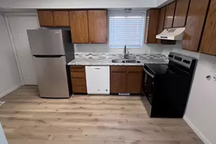 556 N Fairfield Rd, Layton, UT 84041 - Photo 20